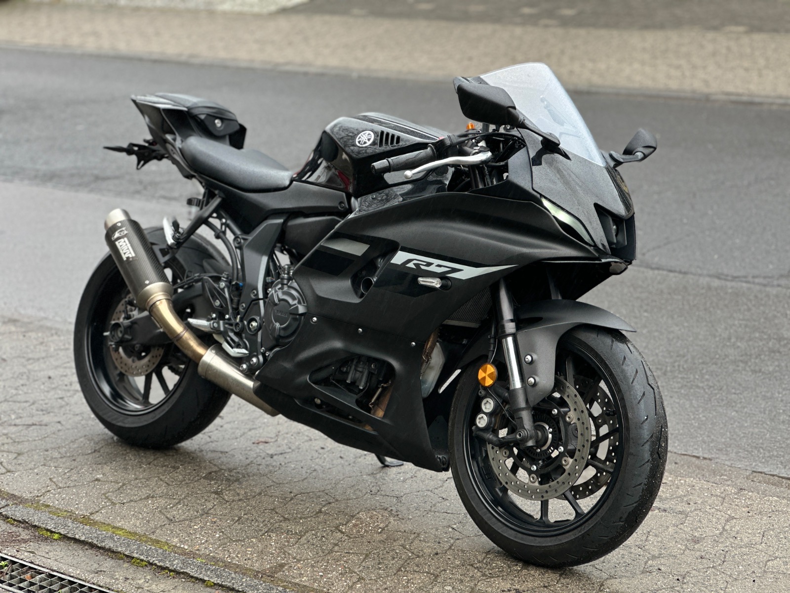 Supersportler Yamaha R7 Mivv Auspuff – verkauft von Rheingau Bikes